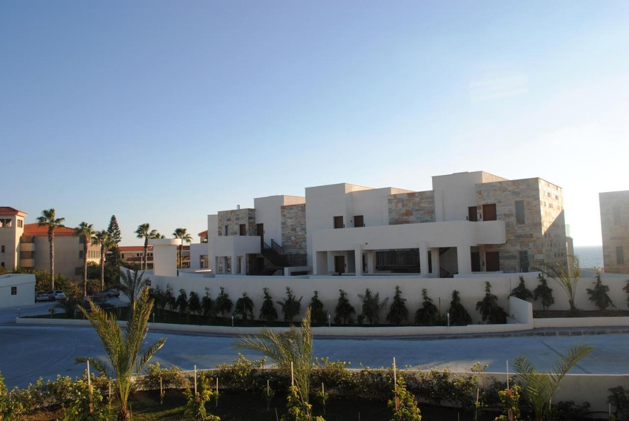 Gold Lagoon Kosher Hotel - By Amphora Hotel & Suites Пафос Екстериор снимка