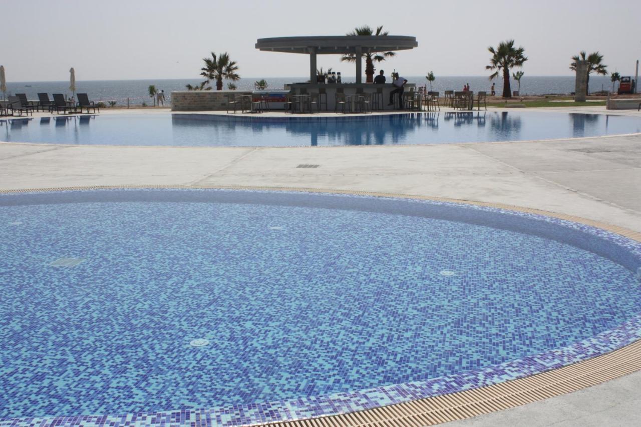 Gold Lagoon Kosher Hotel Пафос Екстериор снимка