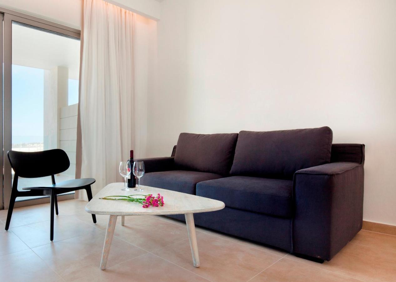 Gold Lagoon Kosher Hotel Пафос Екстериор снимка