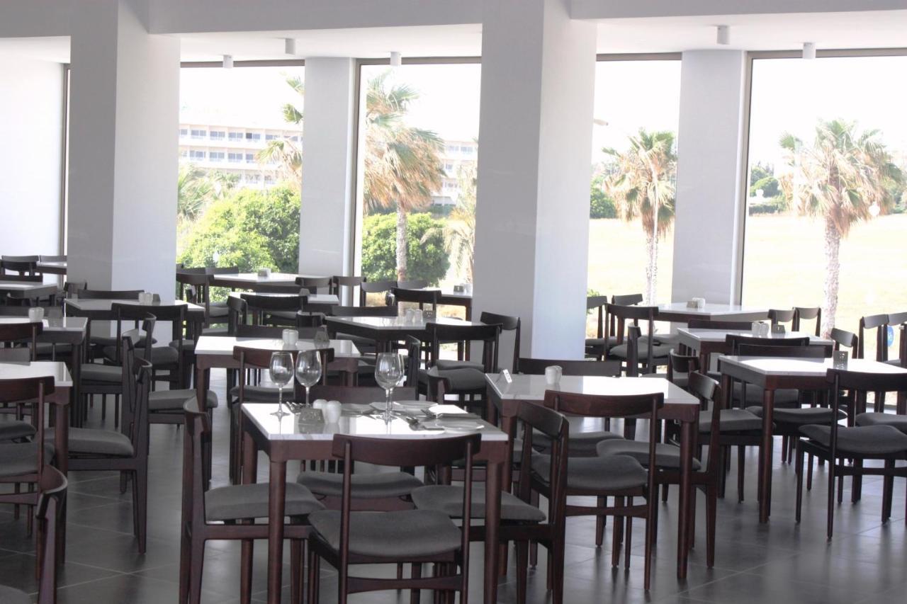 Gold Lagoon Kosher Hotel Пафос Екстериор снимка