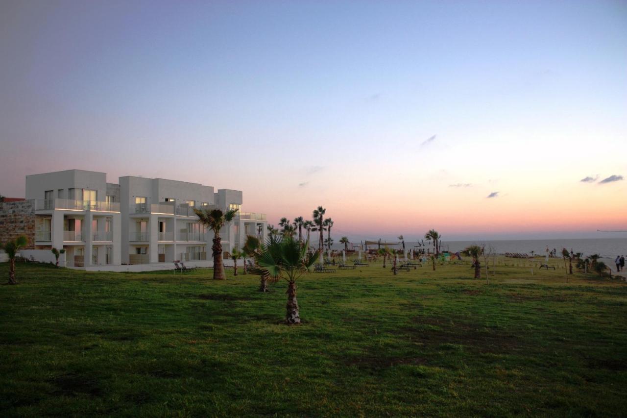 Gold Lagoon Kosher Hotel Пафос Екстериор снимка
